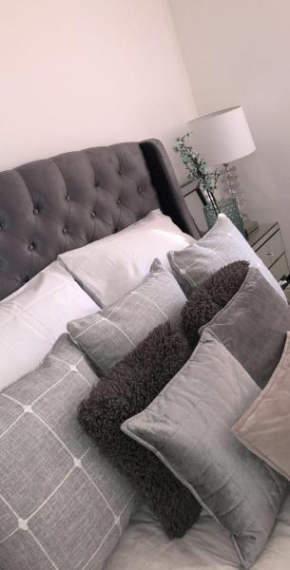 Lovely - 2 bedroom rental unit with free parking